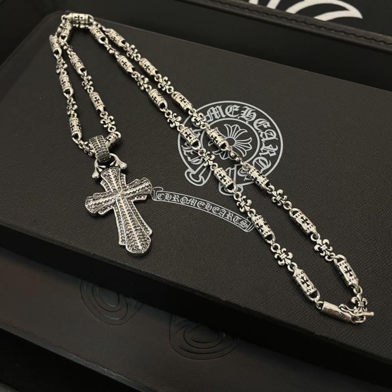 Ch*0me He**ts necklaces